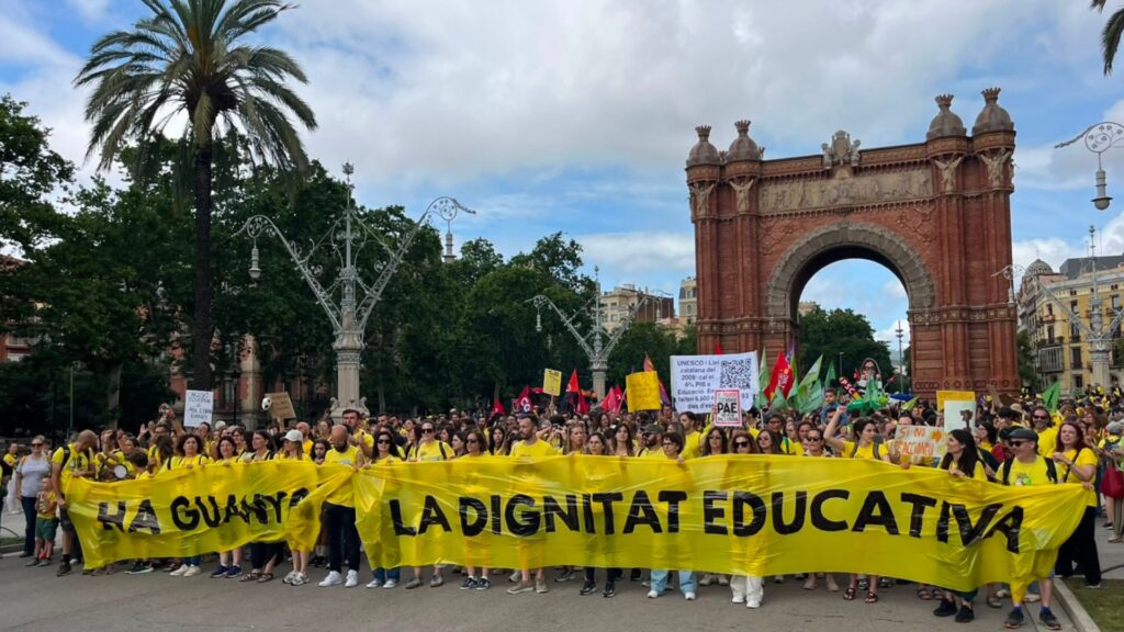 manifestació vaga educació