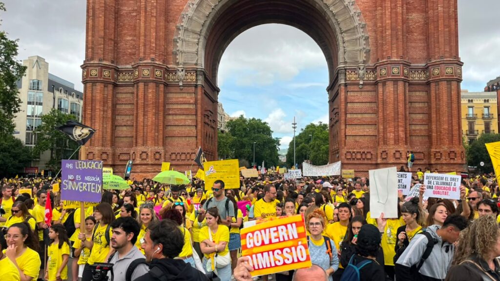 manifestaci&oacute; docents vaga educaci&oacute;