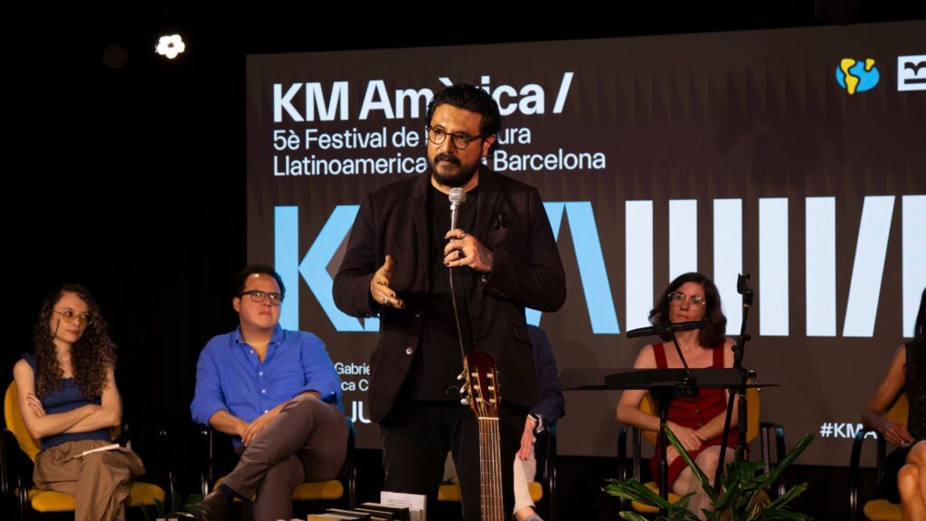 En marxa el festival KM Amèrica: "La literatura també pot ser un espai de denúncia" | biblioteques, escriptors, festival, lectura