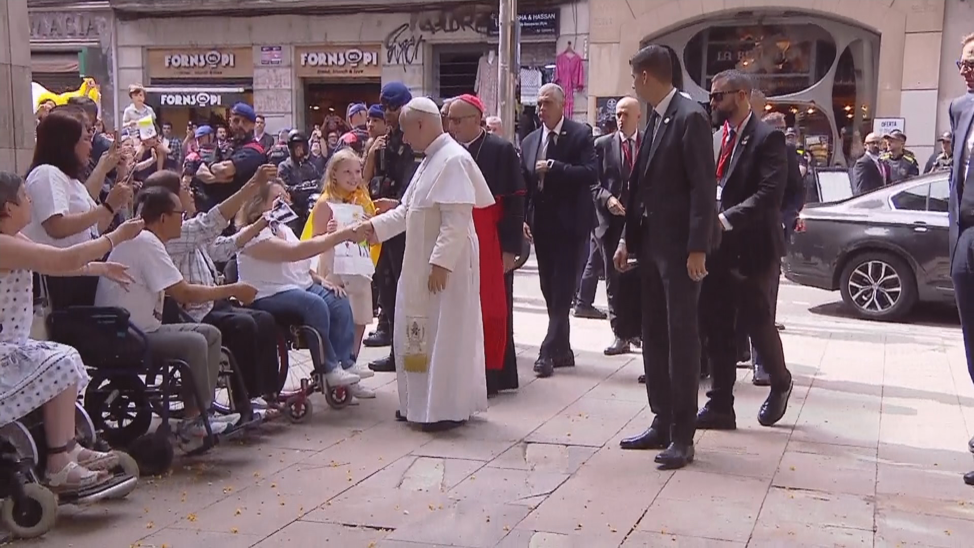 arribada papa parròquia Sant Agustí