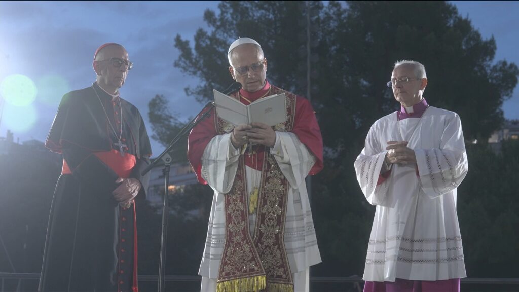 La benedicció de la torre de Jesús a la Sagrada Família corona la visita del papa Lleó XIV | Catedral de Barcelona, església catòlica, Estadi Olímpic Lluís Companys, papa Lleó XIV, trànsit, transport públic