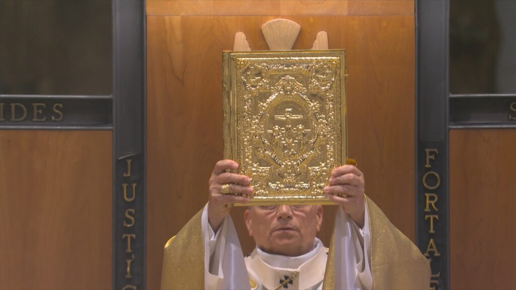La benedicció de la torre de Jesús a la Sagrada Família corona la visita del papa Lleó XIV | Catedral de Barcelona, església catòlica, Estadi Olímpic Lluís Companys, papa Lleó XIV, trànsit, transport públic