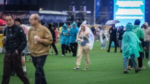 El mal temps fa cancel·lar temporalment els concerts del Primavera Sound als escenaris principals