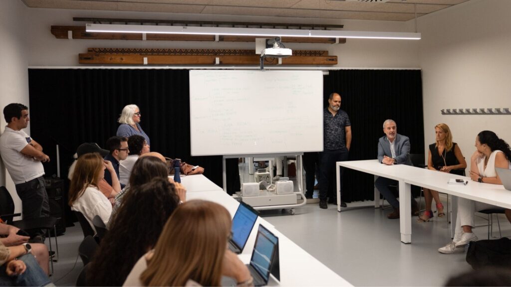 Barcelona activa mesures per ajudar Veneçuela després dels terratrèmols | Ajuntament de Barcelona, Bombers de Barcelona, Protecció Civil, solidaritat
