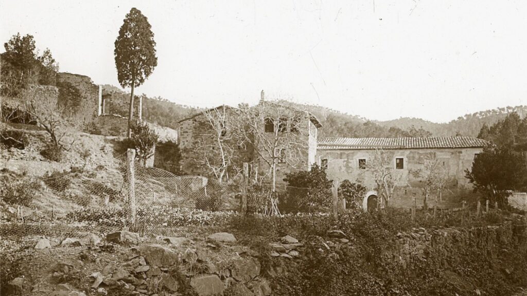 El monestir de Valldonzella, amb vuit segles a l'esquena, cau a trossos | Barris, Collserola, edificis històrics, patrimoni arquitectònic