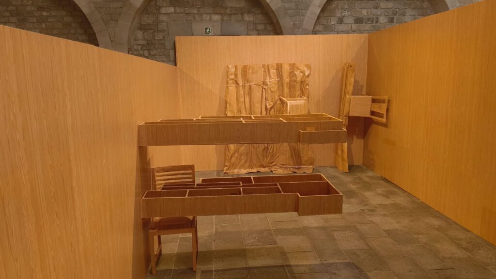 La matèria com a tema central en les exposicions d'Ana Martínez i Loana Flores a La Capella | art contemporani, escultura, exposició, exposicions