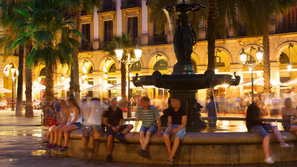 Barcelona registra el nombre més alt de nits tropicals dels darrers anys | calor, canvi climàtic, meteorologia, onada de calor