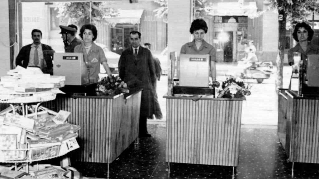 El primer supermercat de tot Catalunya sobreviu a Sant Martí 67 anys després: "Va ser revolucionari" | botiga, compres