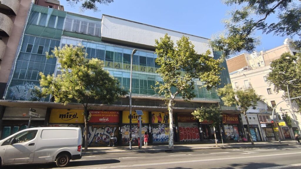 L'antic Cinema Liceu de Sants es transformarà en un supermercat Aldi | botiga, cine, obres, patrimoni
