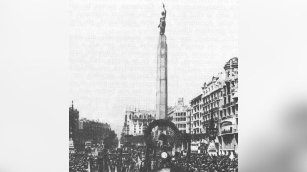 Les dues flames de Nou Barris que no cremen | Barris, escultura, patrimoni