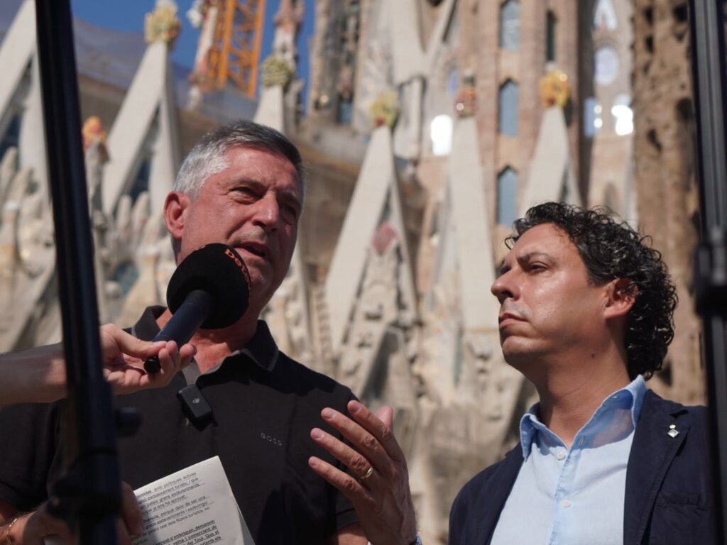 Junts exigeix a Collboni que deixi de gestionar l'entorn de la Sagrada Família a cop d'esdeveniment | AV Sagrada Família, Jordi Martí i Galbis, queixes veïnals, Sagrada Família