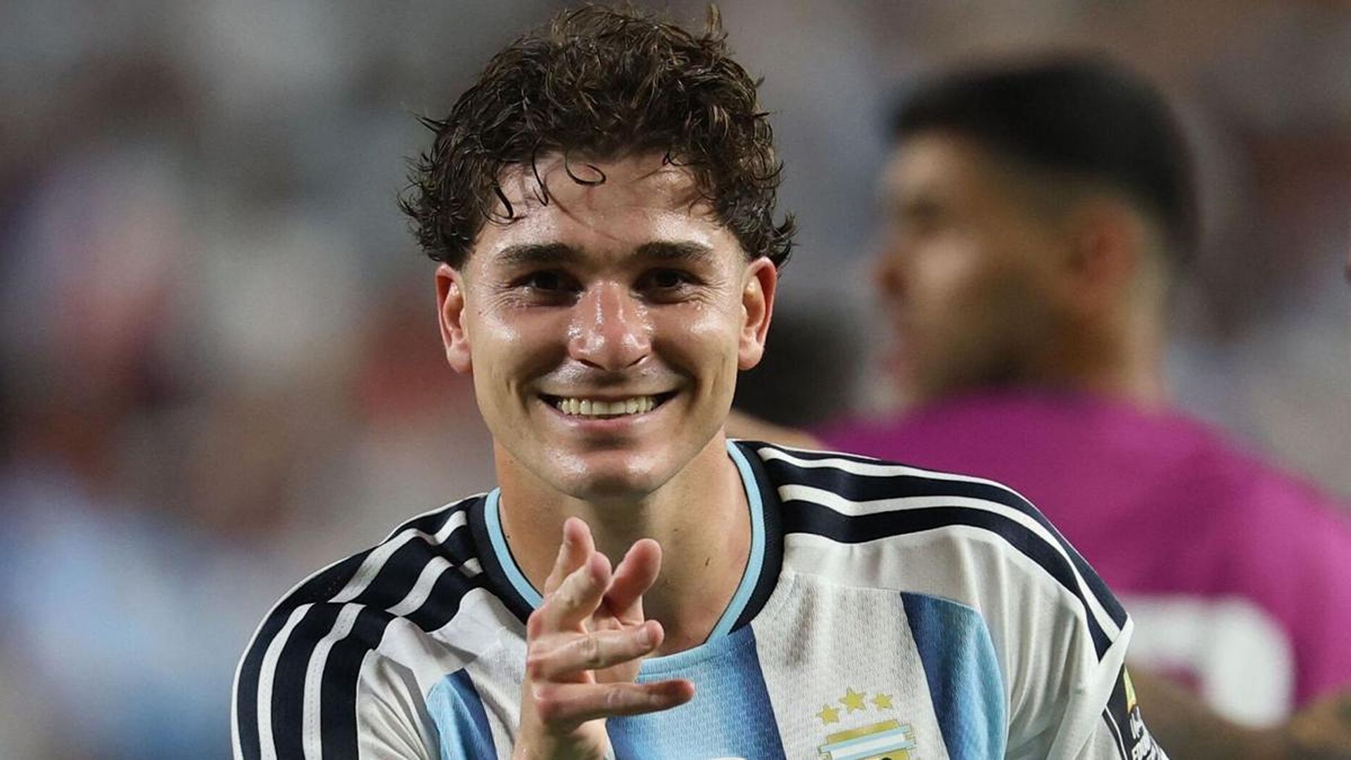 julian alvarez argentina futur fcb