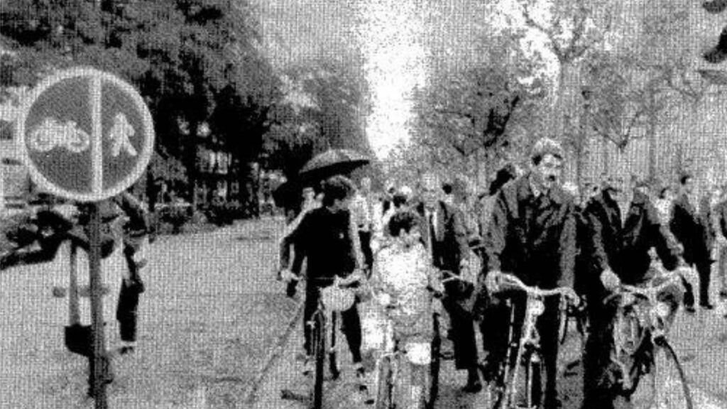La Barcelona ciclista: 75.000 usuaris diaris, el doble que fa 20 anys | bicicleta, carril bici, carrils bici