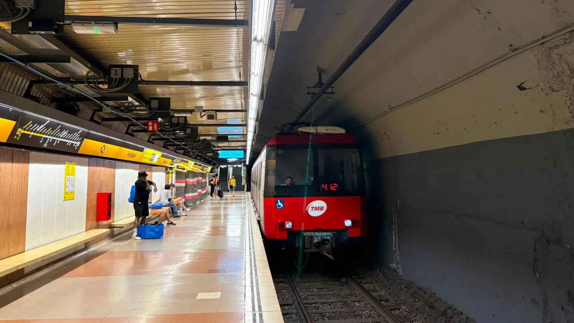 estació Verdaguer metro l4