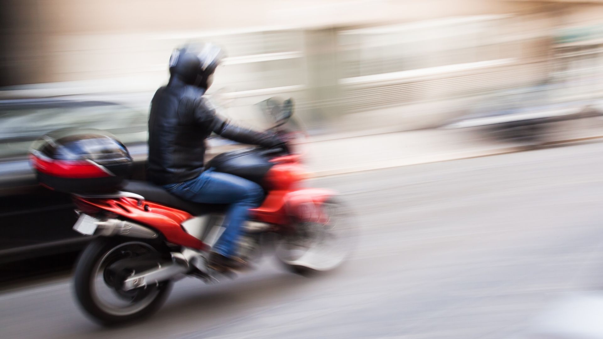 motorista excés velocitat