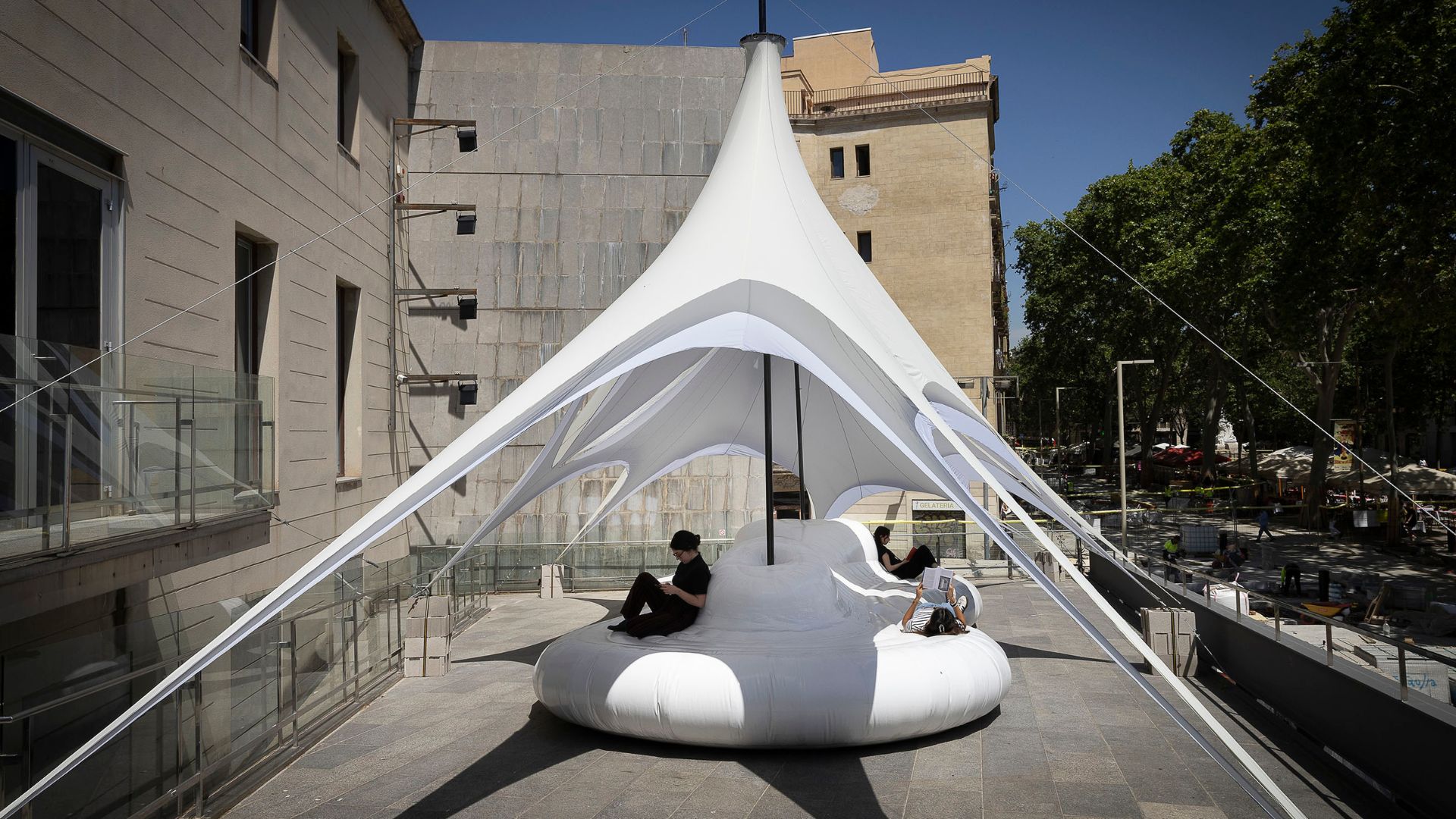 arts santa monica refugi climatic