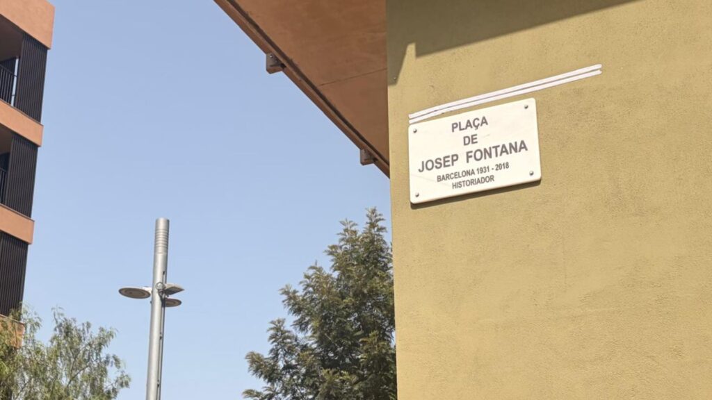 Placa carrer Josep Fontana