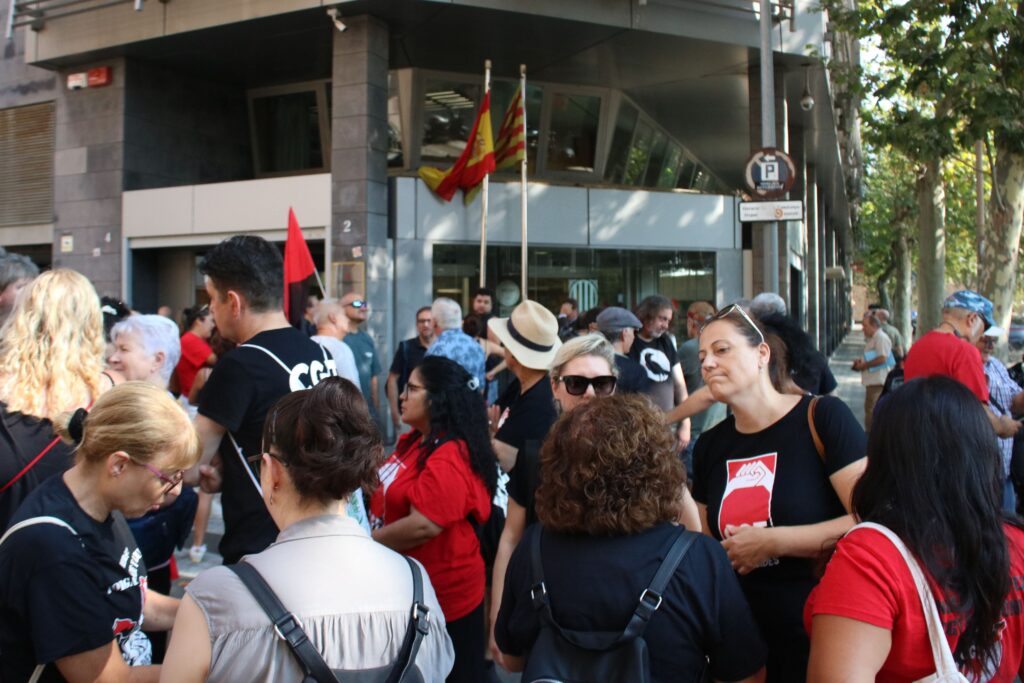 La família de la treballadora de la neteja morta l'estiu passat demanda l'Ajuntament i l'empresa | neteja, onada de calor, treballadors