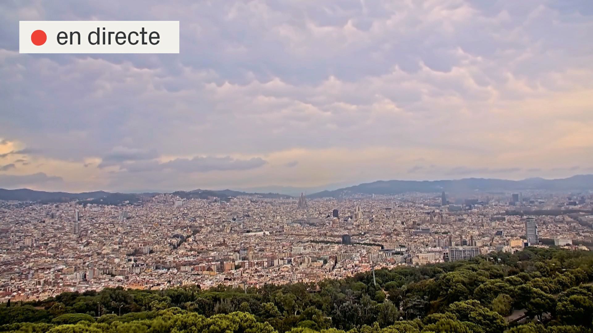 Mira, en directe, si plou a Barcelona: seguiment dels xàfecs i les tempestes de l'interior