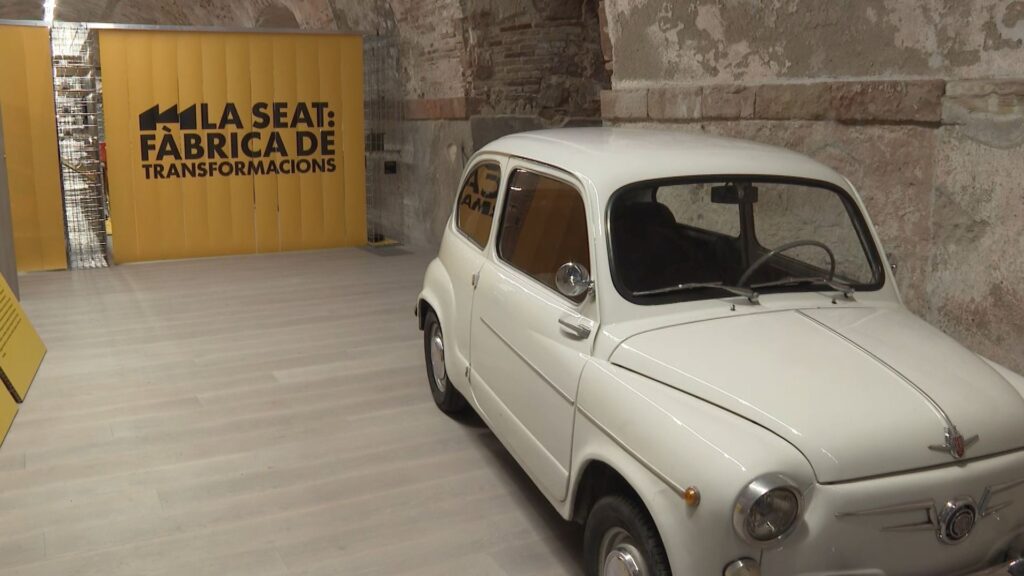 Una exposició revisa la Seat, de símbol franquista a motor de la Barcelona moderna | exposició, exposicions, franquisme, patrimoni històric, Seat