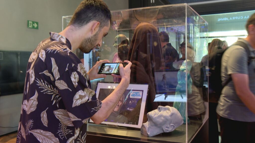 L'exposició sobre la saga de 'La guerra de les galàxies' atrapa més de 25.000 fans | cine, col·leccionisme, exposició, exposicions
