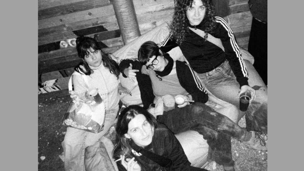 Grup de Ties fa el seu concert més complet a la Festa Major de Gràcia: "Fem rock de garatge" | concerts, dones, Festa Major de Gràcia, rock