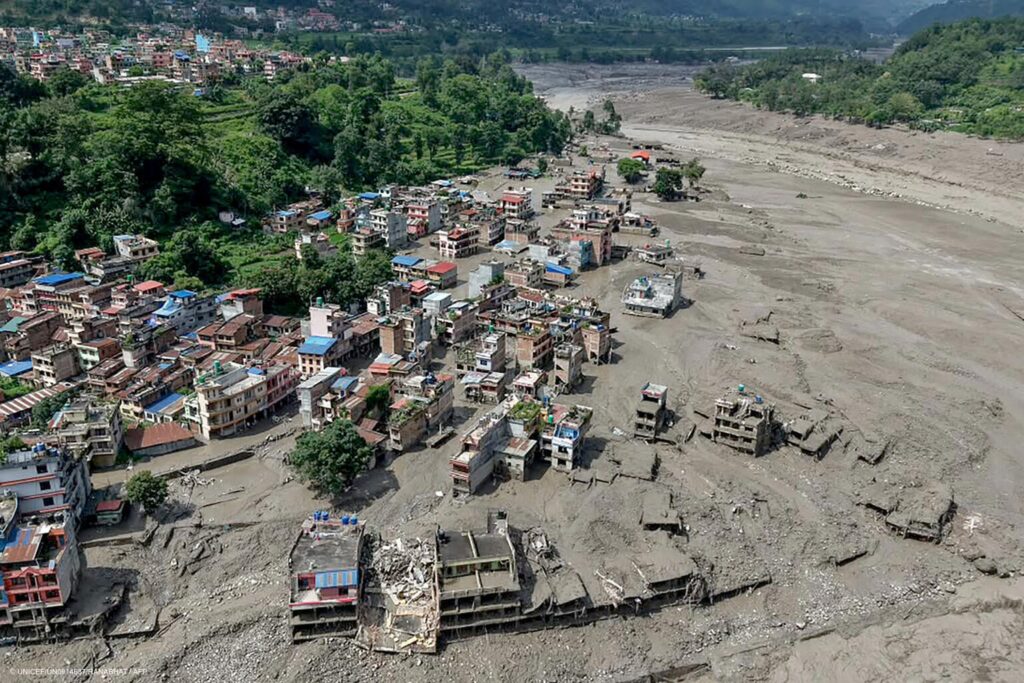 Riuada devastadora al Nepal: paisatges arrasats i imatges esfereïdores | aigua, inundació, memòria històrica