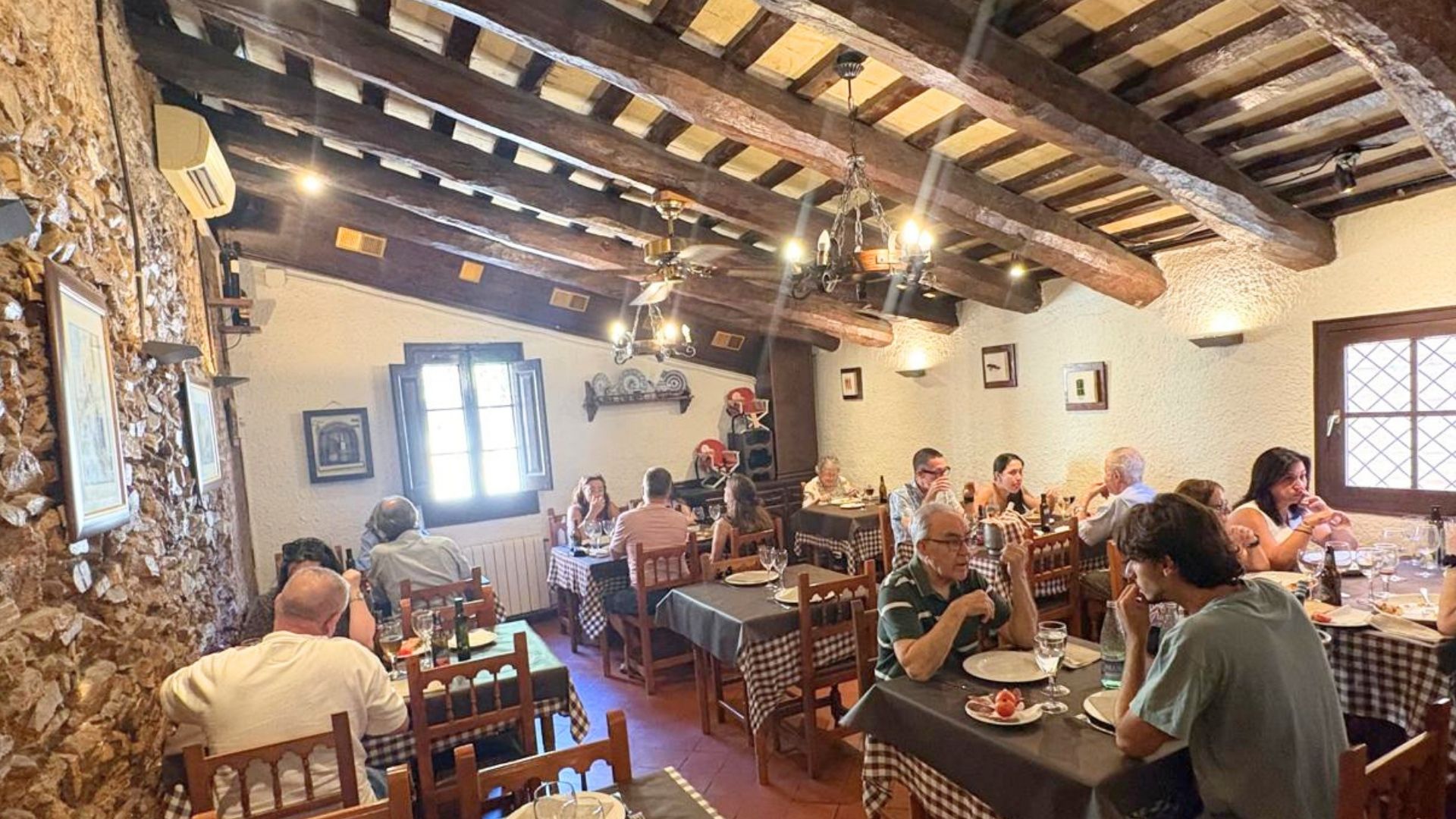 últim dinar al restaurant Can Xus abans de tancar