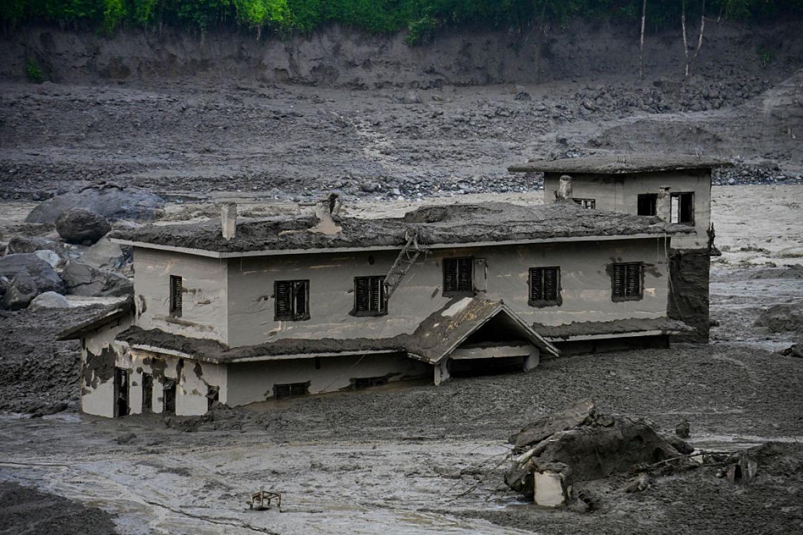Riuada devastadora al Nepal: paisatges arrasats i imatges esfereïdores | aigua, inundació, memòria històrica