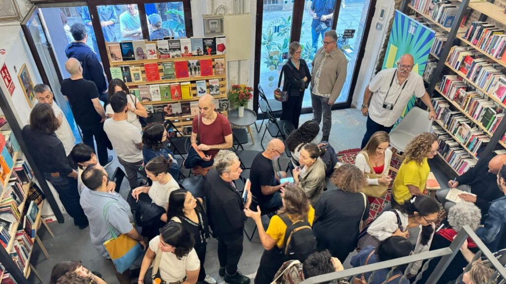 El Lata Fest explora com la literatura llatinoamericana revisita el passat | escriptors, festival, llibreries