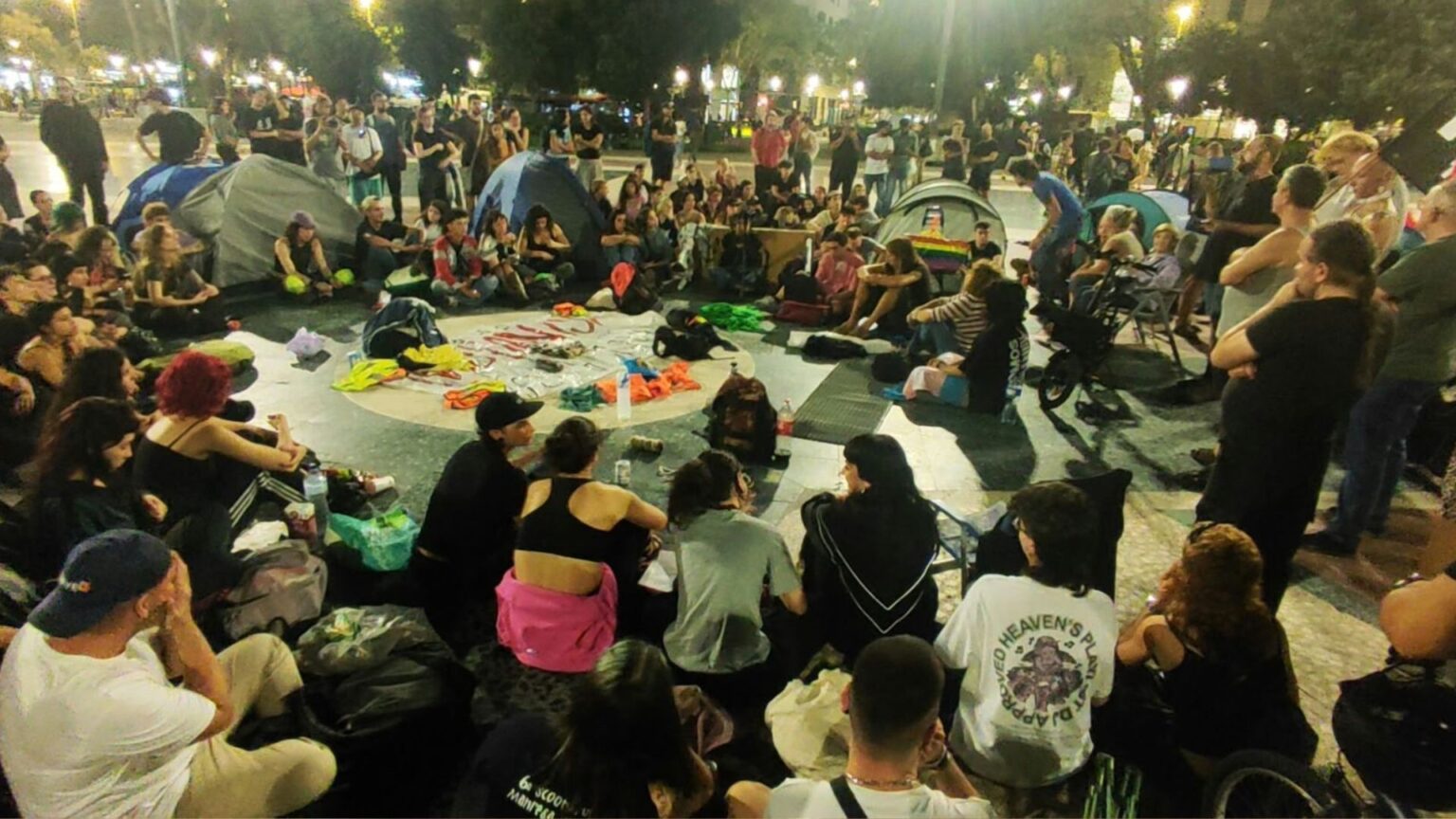 Housing protesters camp in Barcelona's Plaça Catalunya over rents Housing protesters camp in Barcelona's Plaça Catalunya over rents