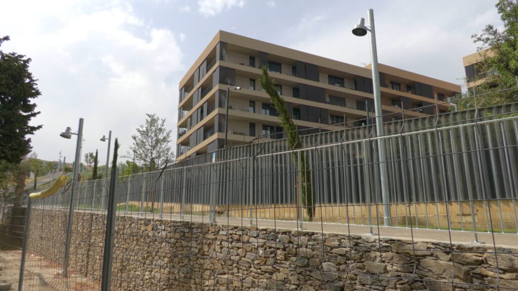 La Clota, el barri més petit de Barcelona, es reinventa | arquitectura, Barris, horts urbans, patrimoni històric
