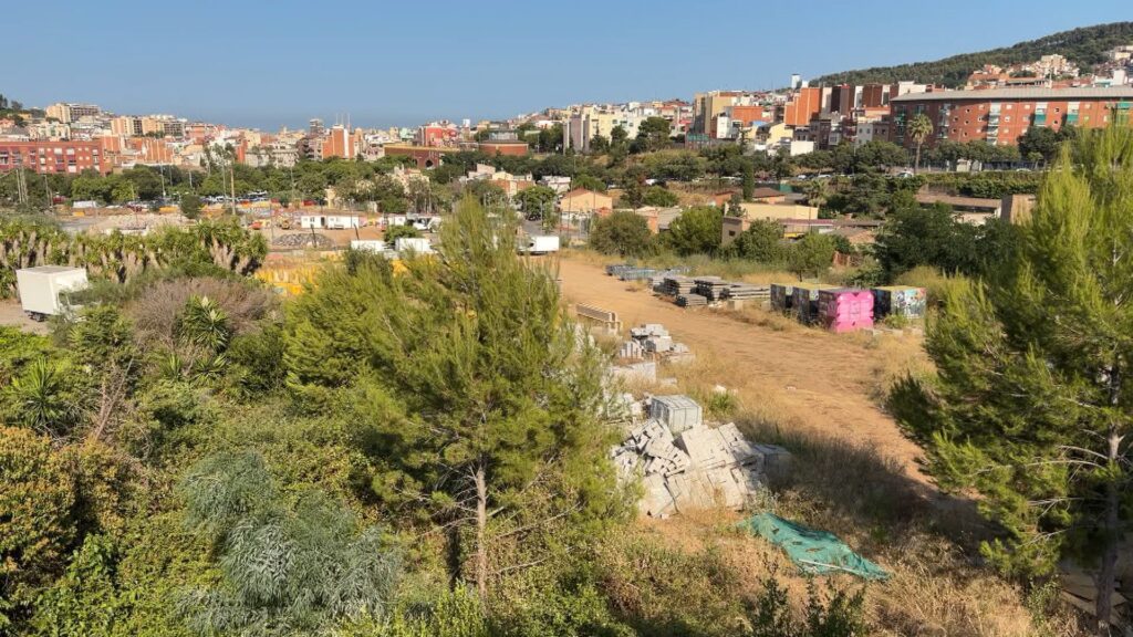 La Clota, el barri més petit de Barcelona, es reinventa | arquitectura, Barris, horts urbans, patrimoni històric