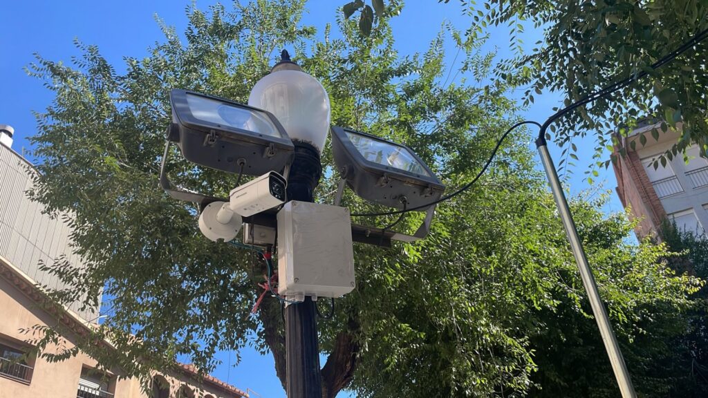 Barcelona posa a prova un sistema per mesurar a temps real vianants i vehicles al carrer | Ajuntament de Barcelona, bicicleta, patinets elèctrics, zones de vianants
