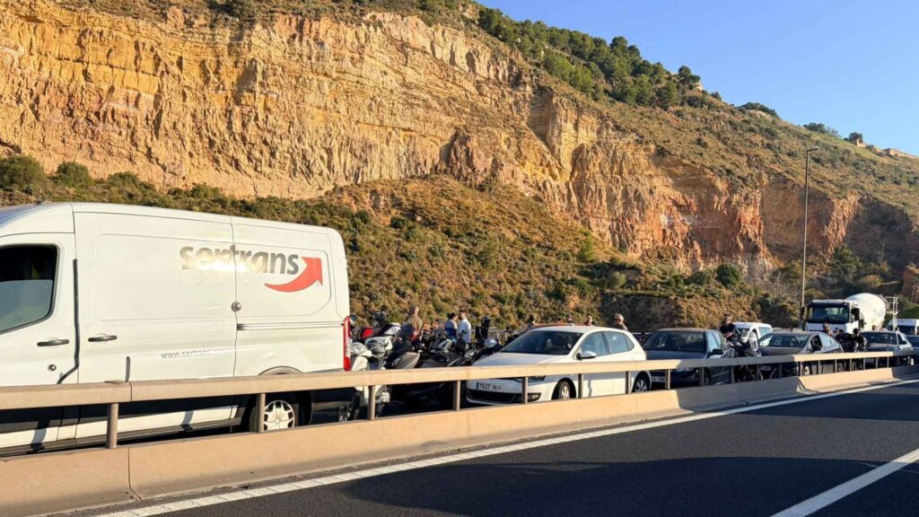 accident cues ronda del Litoral