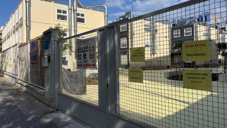 L'escola La Flor de Maig el dia de vaga educativa del 8 de setembre