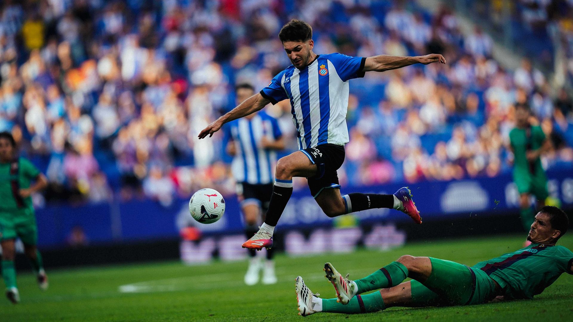Javi Hernández, del planter de l’Espanyol a guanyar el premi revelació sub-23 de La Lliga | Primera Divisió, RCD Espanyol