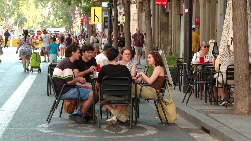 Torna l'Obrim Carrers a Gràcia i Sants després de la pausa d'estiu | carrers, eixos comercials, espai públic