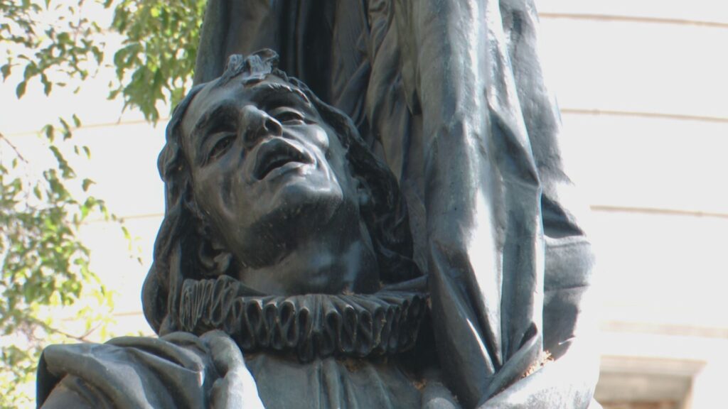 Monument a Rafael Casanova, punt de l'ofrena floral cada 11 de setembre