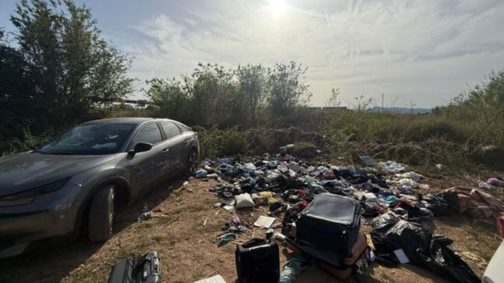 Els roben el vestit de núvia i les aliances al Prat i els Mossos les recuperen abans del casament | Aeroport Josep Tarradellas Barcelona-el Prat, Mossos d'Esquadra, robatoris