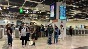 Nova crisi a Rodalies: jornada caòtica després de la plantada dels maquinistes
