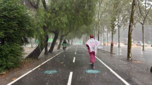 Un altre episodi de tempestes aquest dimarts i hi ha més pluja a la recambra