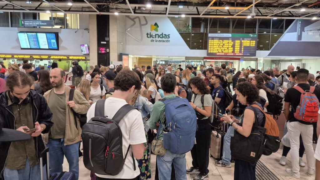 cues trens anul·lats pluja València